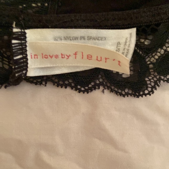 Black lace bralette - Picture 2 of 2